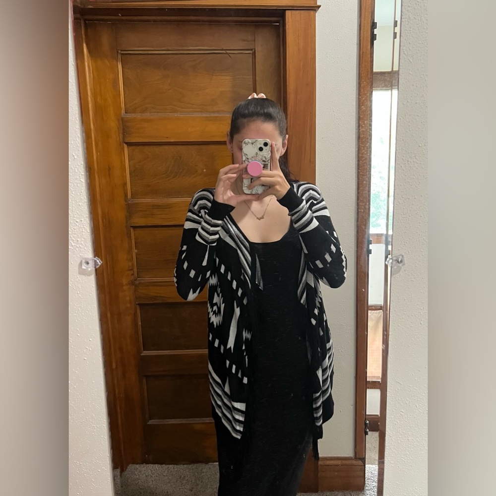 Cardigan - Picture 5 of 5